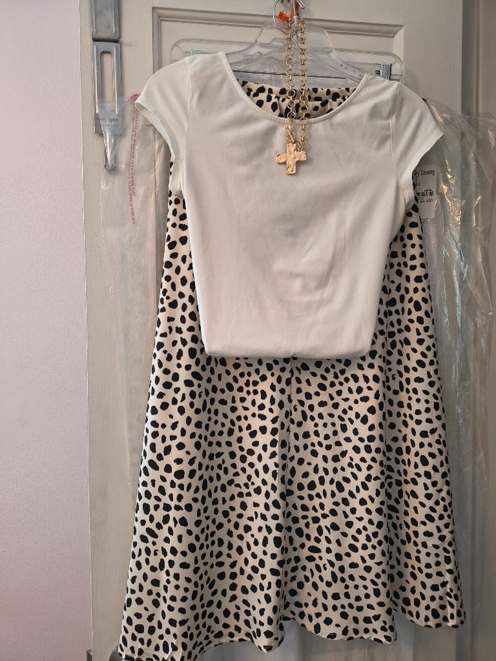 Cheeta print a-line skirt, silky, elastic waistband, size medium